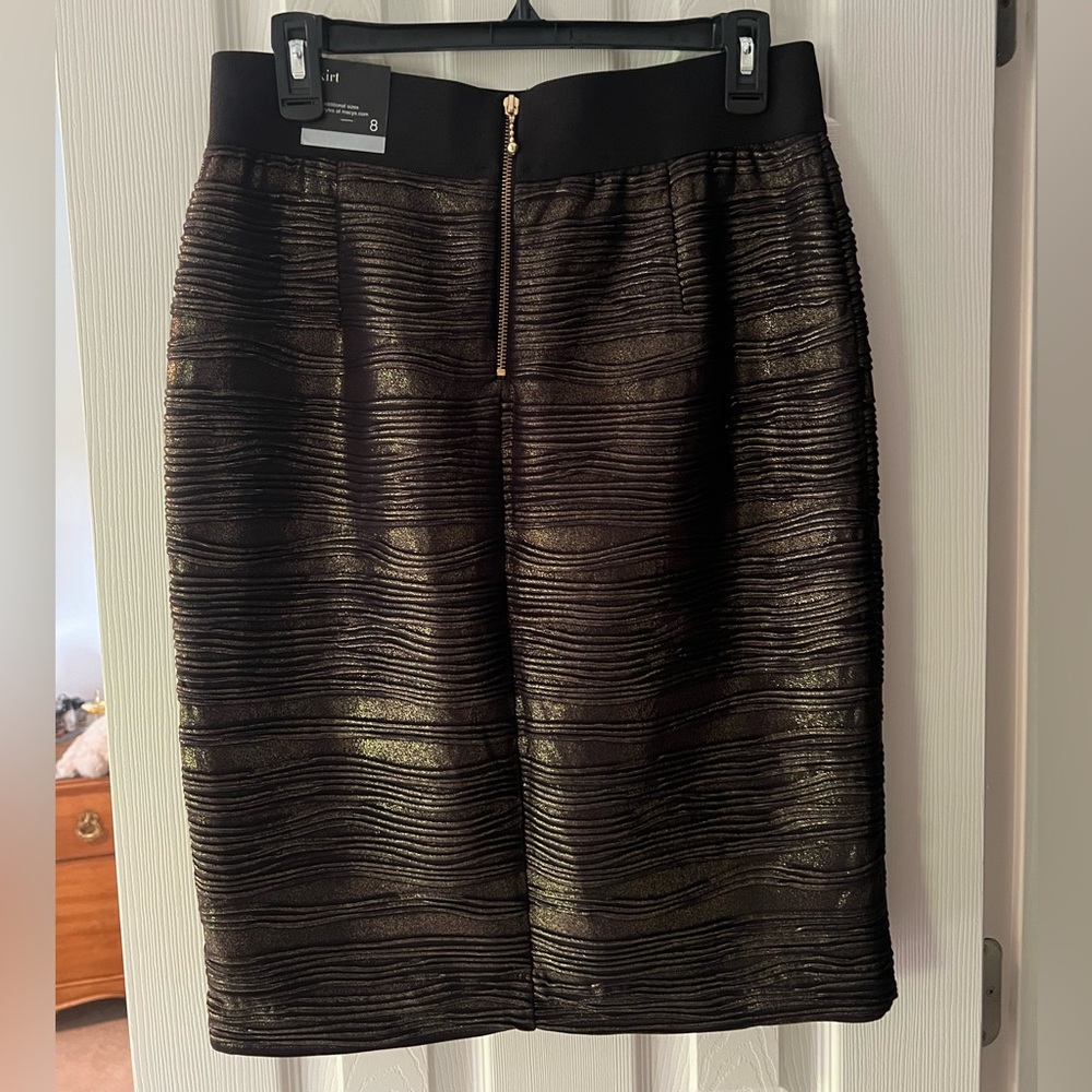 NWT Alfani Gold Foil Lined Pencil Skirt